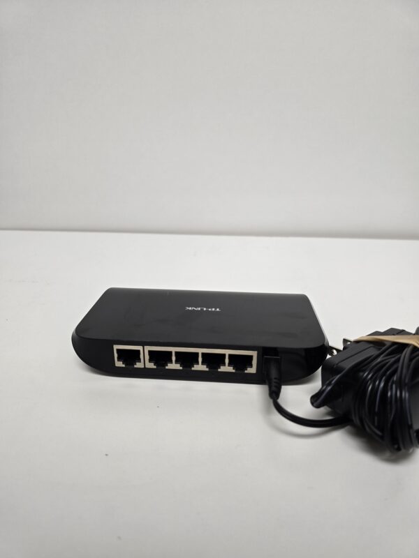 TP-Link 5 Port Gigabit Ethernet Network Switch - Image 5