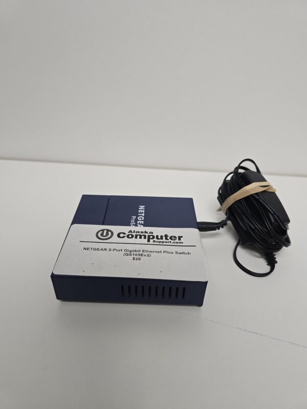 NETGEAR - 5-Port 10/100/1000 Gigabit Ethernet